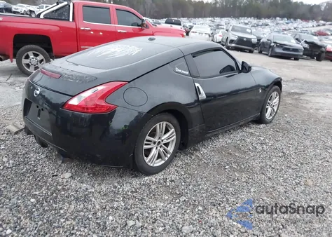 2011 Nissan 370Z Touring z USA, uszkodzony, nr VIN JN1AZ4EH2BM553652